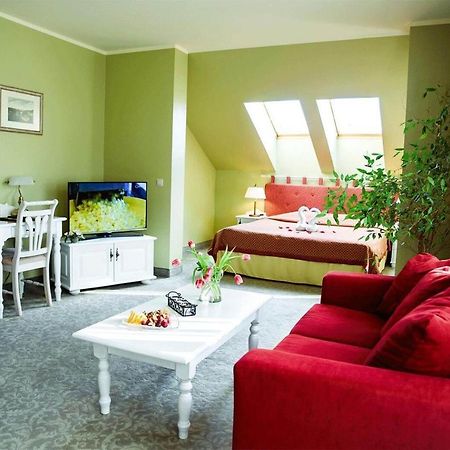 Hotel Metsis Valga Eksteriør bilde